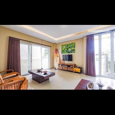 Brielle Guest House ジンバラン エクステリア 写真