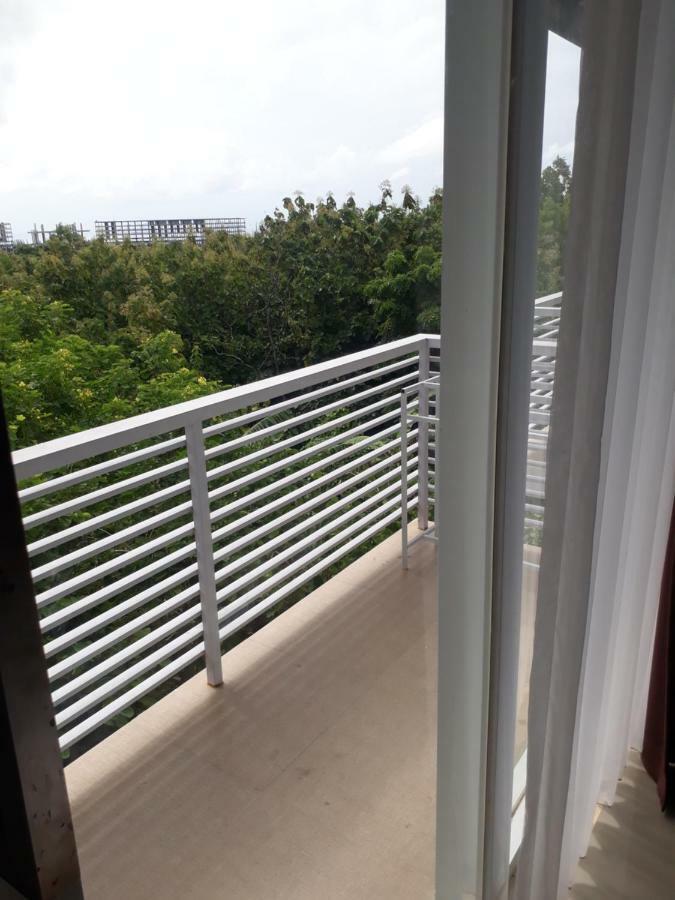 Brielle Guest House ジンバラン エクステリア 写真